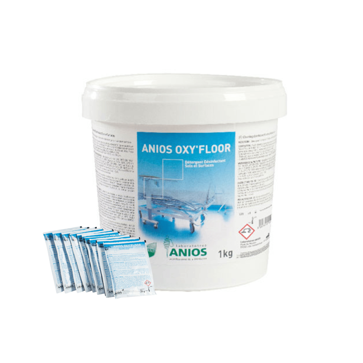 Un sceau de 1 kg et des sachets de 25 grammes d'ANIOS OXY'FLOOR : poudre détergente désinfectante sols et surfaces pour établissements de santé