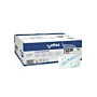Un carton et son étui d'essuie-mains Celtex Z Trend : essuie-mains professionnel plié en Z